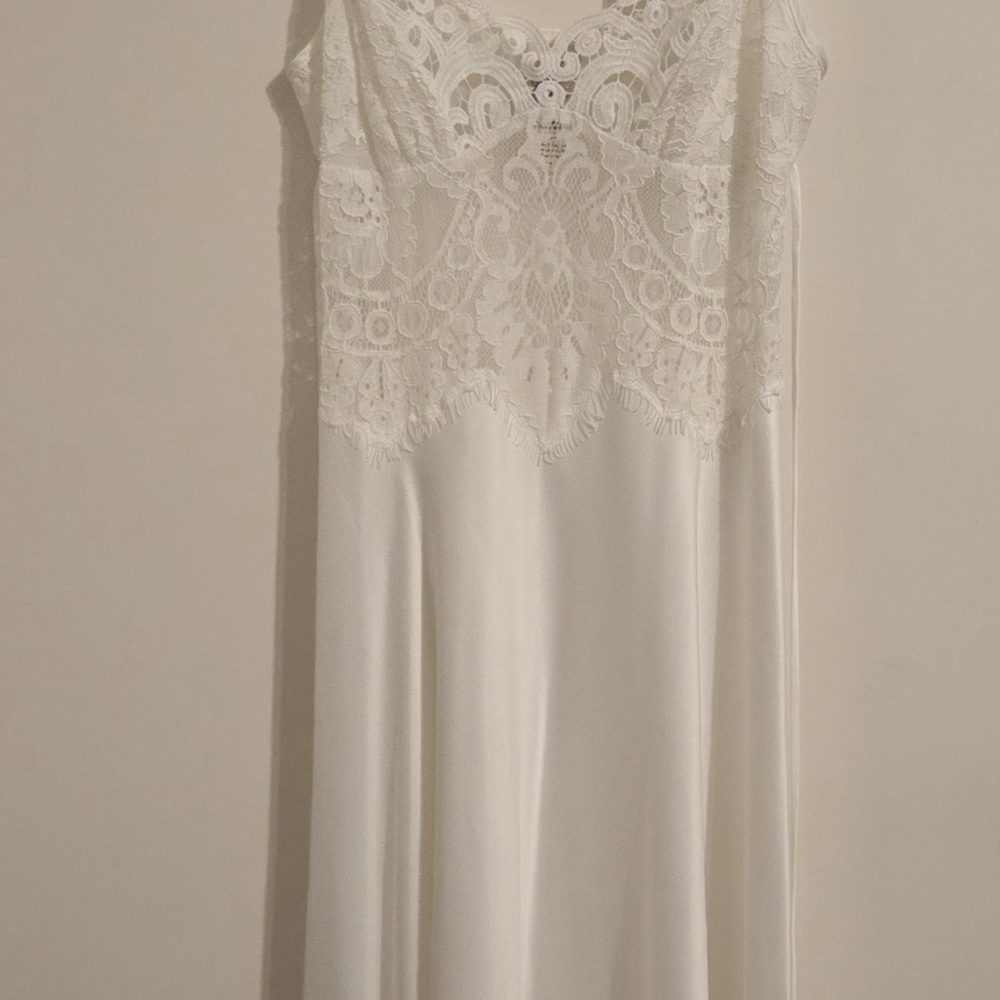 Jonquil - Elegant Lace Slip Dress in Cream